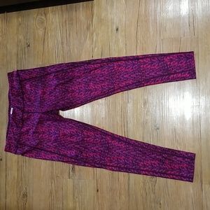 The North Face leggings like new condition sz L